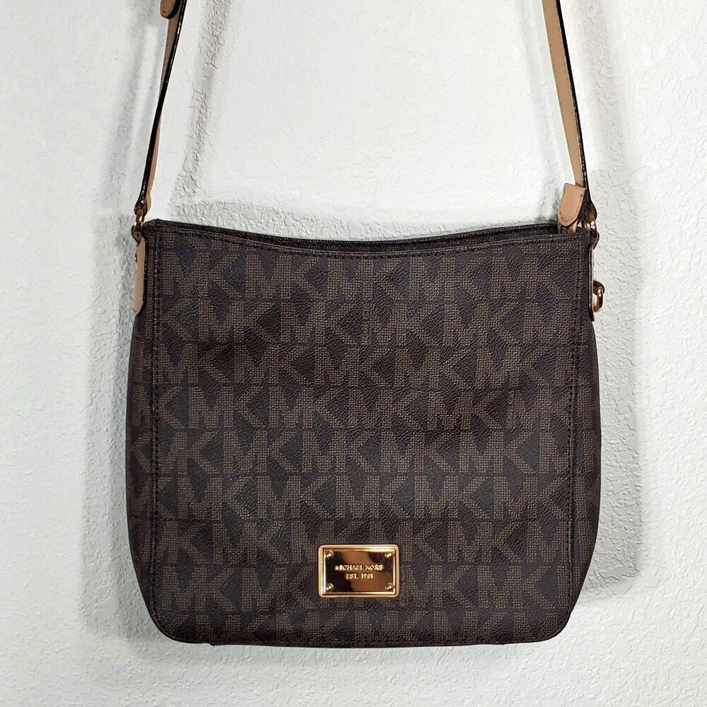 Michael Kors Brown Signature MK Monogram Crossbody Bag & Matching Wallet Set - Picture 5 of 16